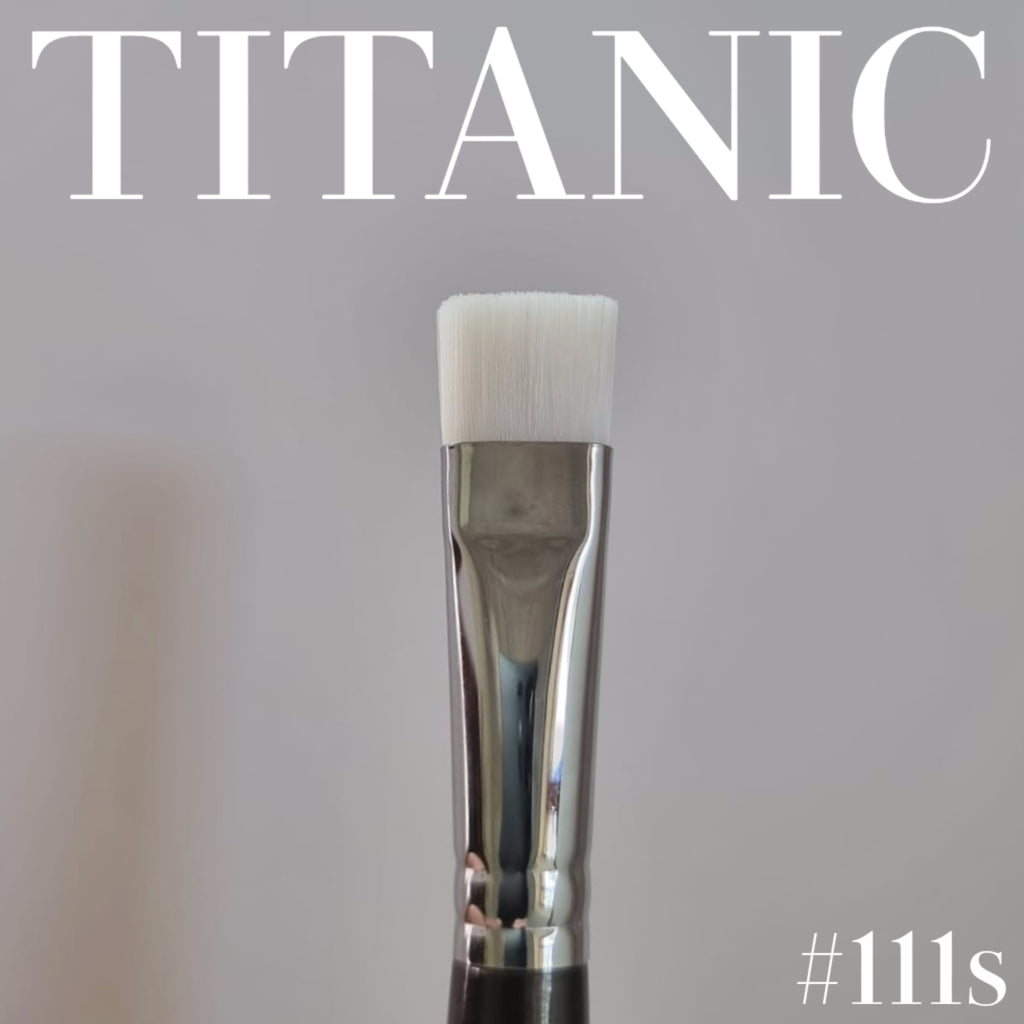 Titanic Pro-FX Brush 111S - Mini Splatter Brush